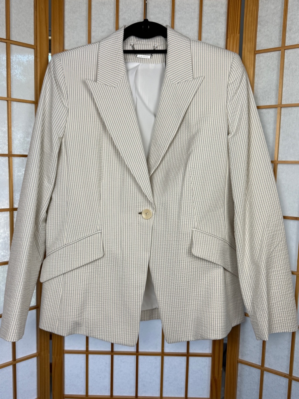 NWT Elie Tahari Limani Pinstripe Seersucker Blazer Jacket Size 10 MSRP $398 - Picture 3 of 6